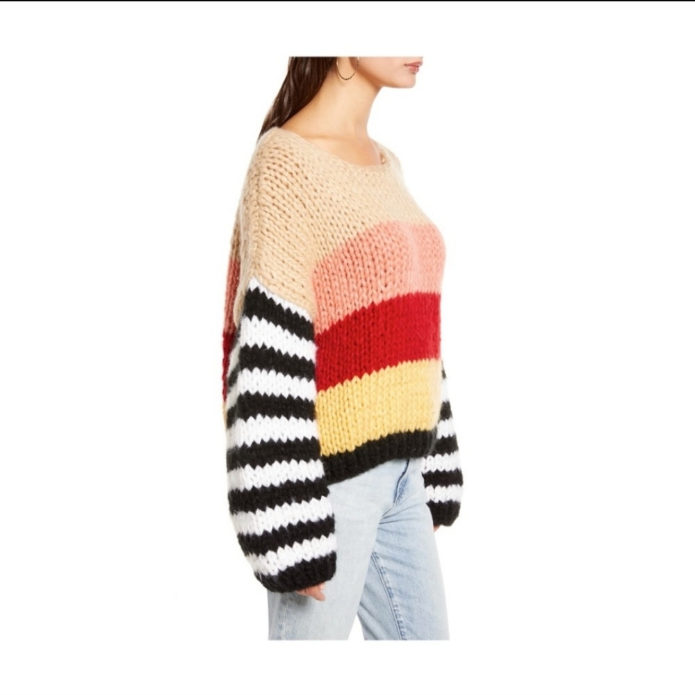 SOLD!! Blank NYC Sweetheart Color Block Sweater Size S - Picture 2 of 12
